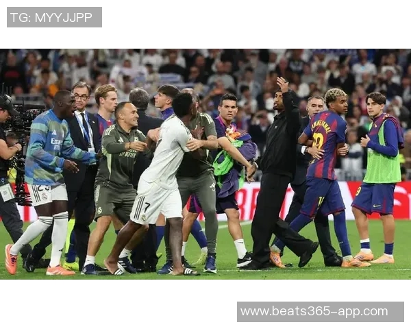 维尼修斯与阿隆索意见不合姆巴佩等人力挺居莱尔形成两派对立